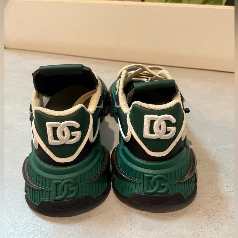 Dolce & Gabbana
Dolce & Gabbana Airmaster Low-Top Sneakers - Picture 8 of 9
